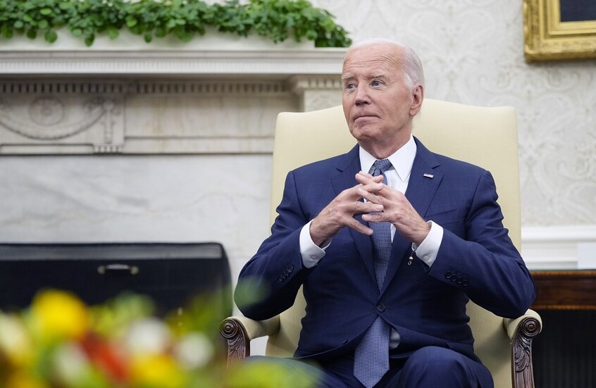 بايدن يصدر قرارا بتأجيل ترحيل لبنانيين من الولايات المتحدة بسبب التوترات بين حزب الله وإسرائيل