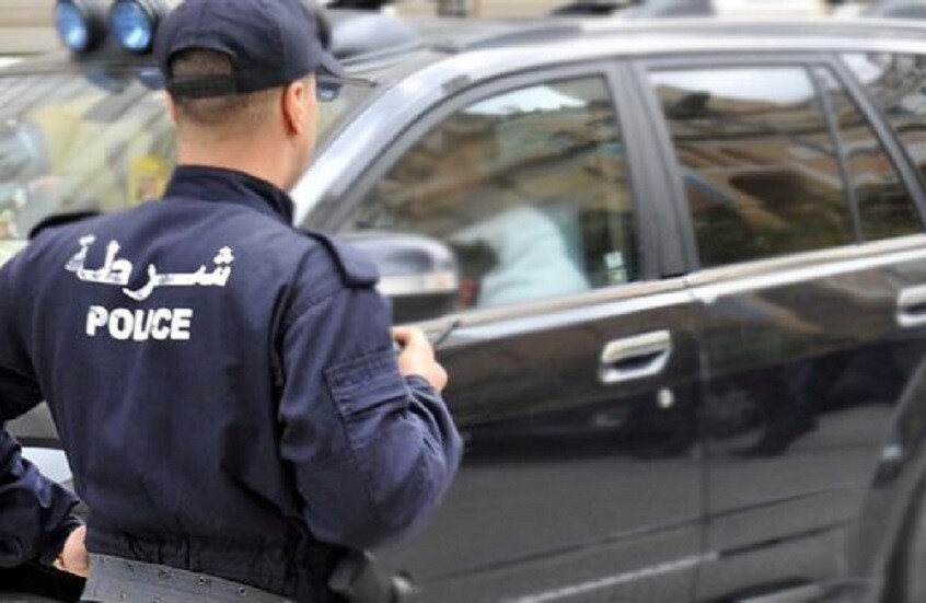 الجزائر.. توقيف المعتدين على عمال صيدلية بالسكاكين الحادة وسط البلاد