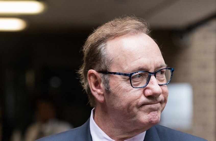 بعد ضائقة مالية وسوء سمعة.. ممثل أمريكي شهير بالولايات المتحدة يبيع شقته بمزاد علني