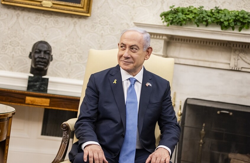 كبار أعضاء فريق التفاوض الإسرائيلي: حياة العشرات من المخطوفين في خطر بسبب تصرفات نتنياهو