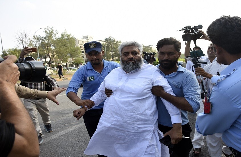 باكستان.. حزب "الجماعة الإسلامية" ينوي الاعتصام احتجاجا على زيادة فواتير الكهرباء