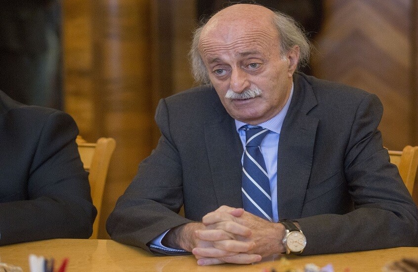 وليد جنبلاط يعلق على مقتل وإصابة العشرات في قصف استهدف مجدل شمس السورية