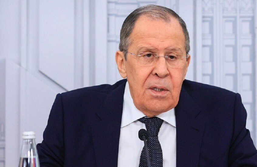لافروف يعلق على ارتداء قميص ماليزي: نحن شعب مهذب