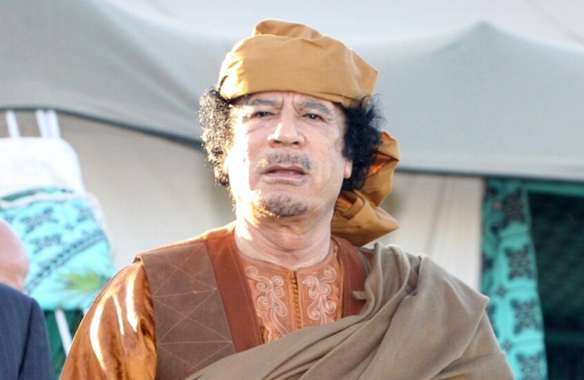 هل أكلت القطة ألسنتكم؟.. نجل الزعيم الليبي الراحل معمر القذافي يوجه رسالة لقضاة لبنانيين (فيديو)