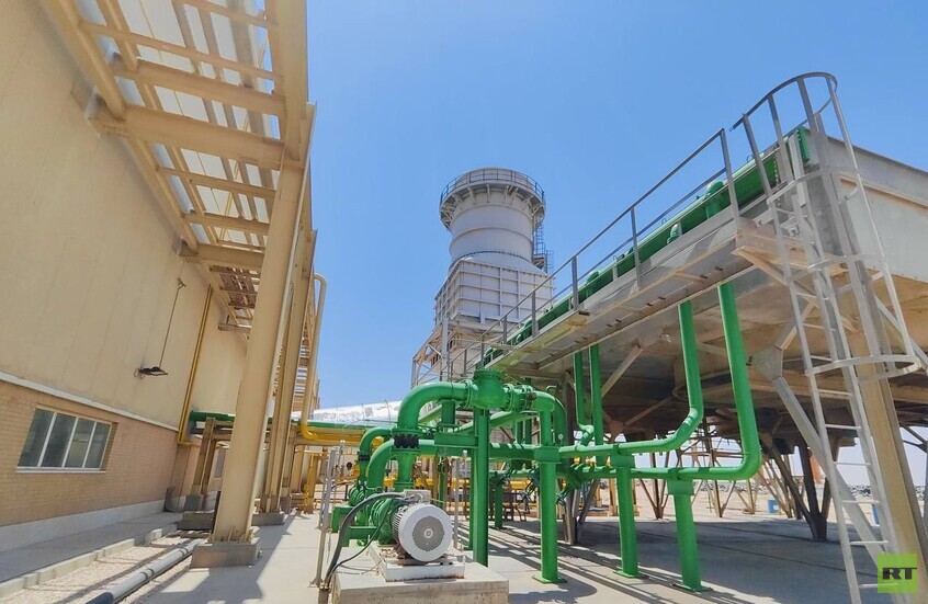 السوداني يطلق الأعمال التنفيذية لمشروعي توسعة محطتي الحيدرية والنجف الغازيتين