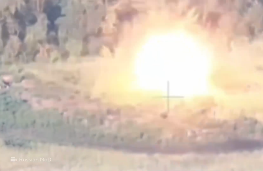 شاهد.. القوات الأوكرانية تفقد دبابة أمريكية أخرى دمرتها المدفعية الروسية