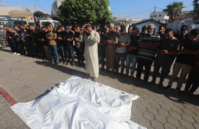 انتشال 42 جثمانا من بنى سهيلا بعد تراجع القوات الإسرائيلية