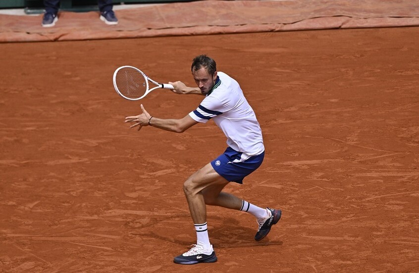 الروسي دانييل مدفيديف إلى ثمن نهائي أولمبياد باريس 2024