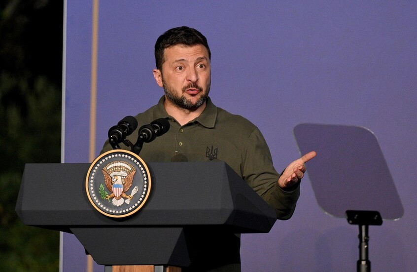 زيلينسكي يعترف بأن المؤتمر الثاني حول أوكرانيا لا قيمة له من دون مشاركة روسيا