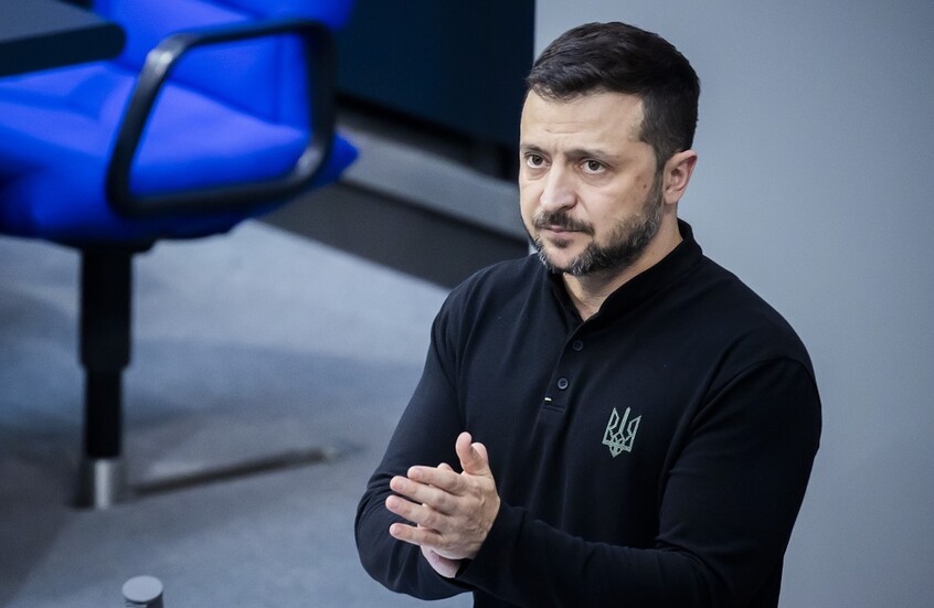 زيلينسكي: الانتخابات الأمريكية تحد وخطر بالنسبة لأوكرانيا