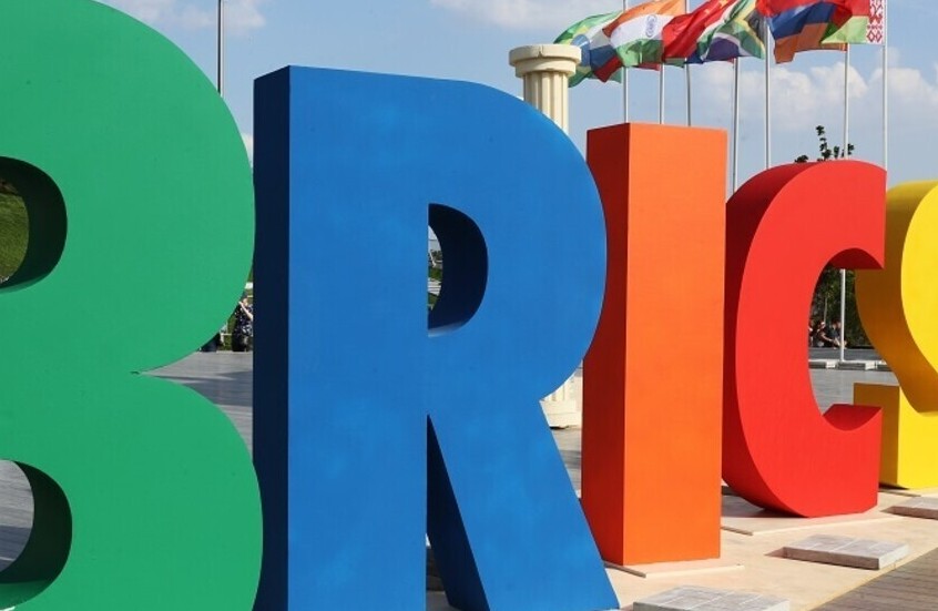 خبير: مجموعة "بريكس" تشهد ولادة جديدة