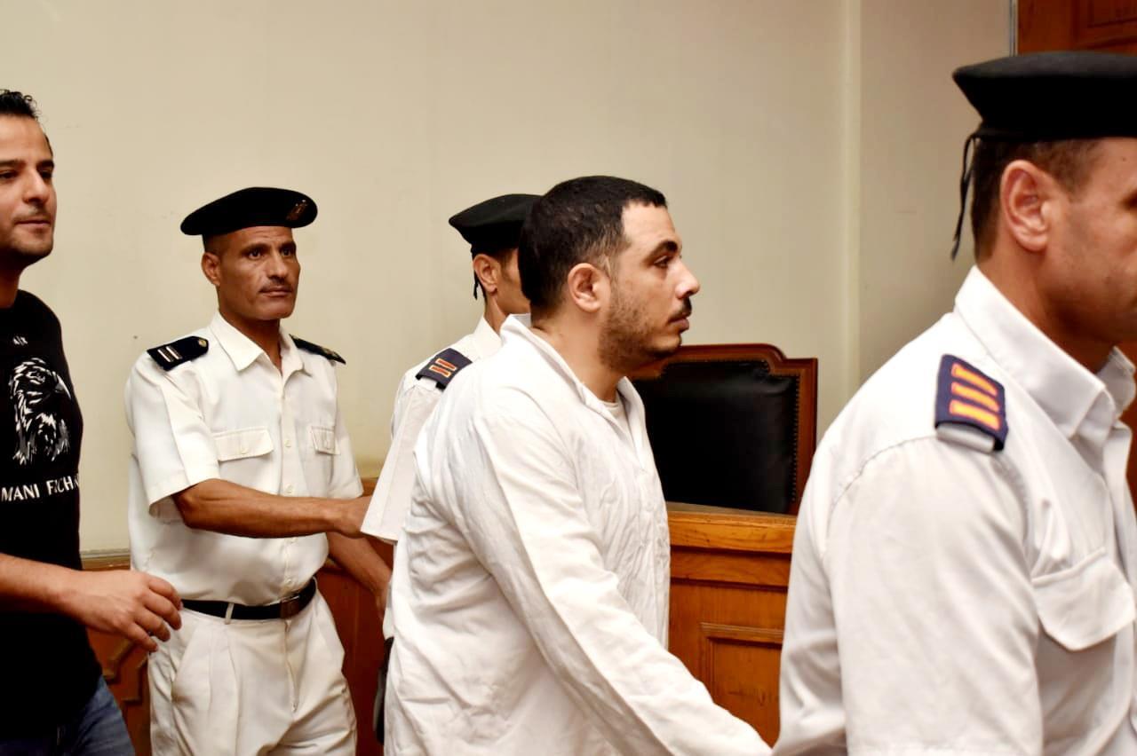 مصر.. تطورات جديدة في محاكمة "سفاح التجمع"