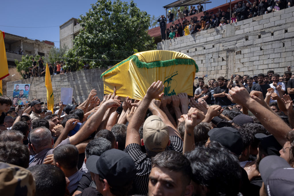 "حزب الله" ينعى أحد مقاتليه.. 362 قتيلا منذ أكتوبر