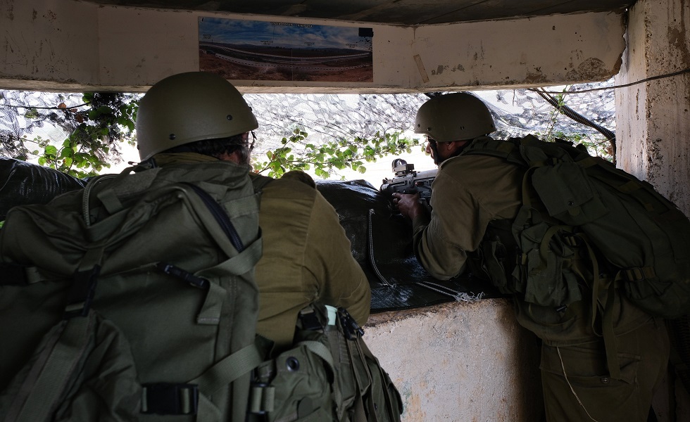 إصابة جندي إسرائيلي بجروح خطيرة بقصف صاروخي من لبنان