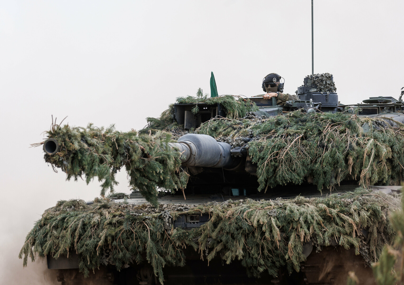 أوكرانيا تتسلم دبابات "ليوبارد 2" من الدنمارك وهولندا هذا الصيف