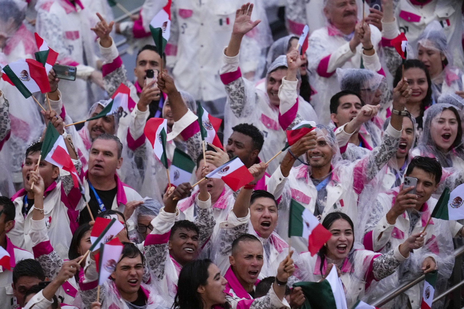 انطلاق حفل افتتاح أولمبياد 