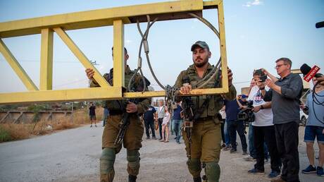 إعلام عبري: إحباط محاولة لتهريب شحنة أسلحة خفيفة من الأردن إلى إسرائيل (صورة)