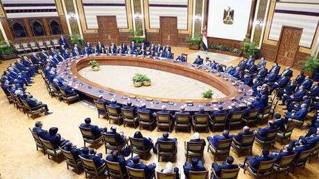 تفاصيل أول اجتماع للحكومة المصرية الجديدة بسبب الكهرباء