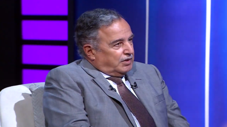 مصر.. وزير خارجية سابق يكشف سبب خلاف والده مع السادات