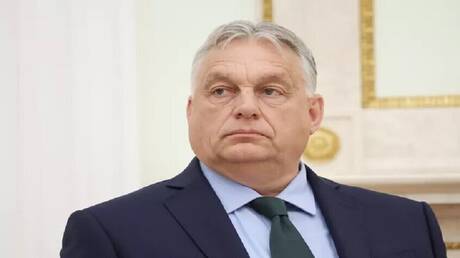 تاكر كارلسون: أوربان الزعيم الوحيد في أوروبا الذي يحاول وقف دمار أوكرانيا