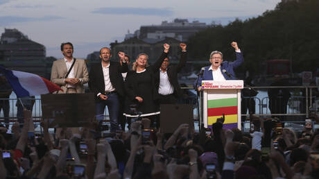 وسائل إعلام: تحالف اليسار يفوز بـ186 مقعدا في البرلمان الفرنسي