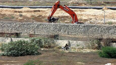 إسرائيل تحاول إقناع القاهرة بتشييد حاجز تحت الأرض على طول حدود قطاع غزة