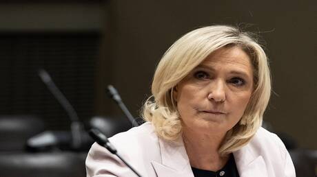 النيابة العامة في باريس تفتح تحقيقا ضد لوبان بشأن تمويل حملتها الانتخابية