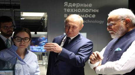 بوتين ومودي يزوران جناح 