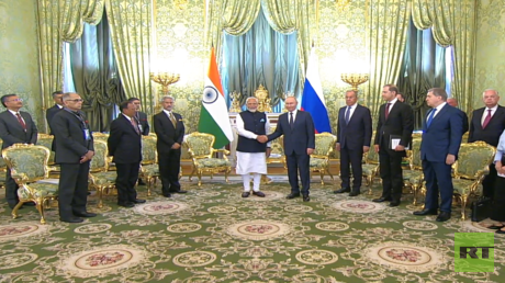 مودي يعرب لبوتين عن استعداد الهند للمساعدة في إحلال السلام في أوكرانيا