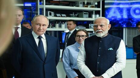 روسيا والهند تبحثان استغلال طاقات ممر الشمال البحري في التجارة الدولية
