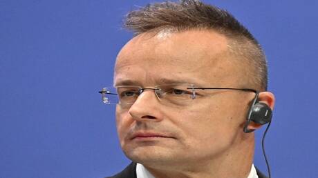 سيارتو: هنغاريا ستدافع في قمة الناتو على الحفاظ على قنوات الاتصال مع روسيا