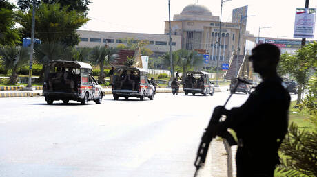 باكستان.. مقتل 3 شرطة في تبادل لإطلاق النار بين عناصر 