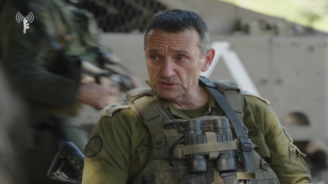 رئيس أركان الجيش الإسرائيلي: عندما يعاني عدوك لا تتراجع اجعل الأمر أكثر صعوبة له! (فيديو)