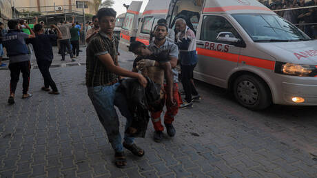 مراسلنا: عشرات القتلى والجرحى بقصف إسرائيلي استهدف مدرسة 