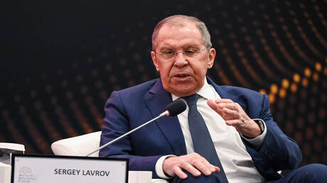 لافروف: موسكو مستعدة للعمل مع أي رئيس أمريكي يختاره الشعب