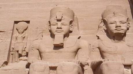 الهيروغليفية المصرية القديمة بين شامبليون وابن وحشية!