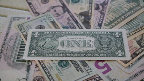 كيف أثر انسحاب بايدن من السباق الرئاسي على الدولار؟