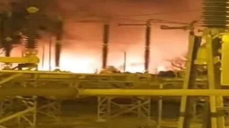 ليبيا.. حريق ضخم في مكب تاجوراء يتسبب في توقف دوائر نقل الطاقة (فيديو)