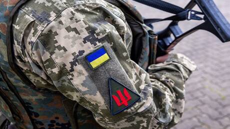 خبير سياسي: الغرب يسعى إلى هدنة في أوكرانيا لإعادة تسليح قوات كييف