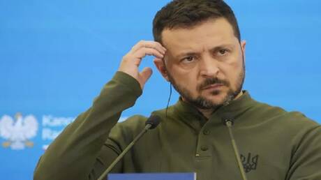 زيلينسكي يعترف بمشاكل القوات الأوكرانية على خط الجبهة