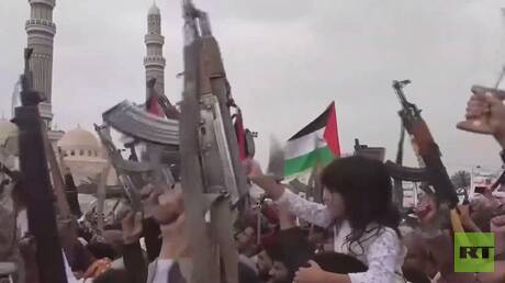 آلاف اليمنيين يتظاهرون دعما للفلسطينيين في غزة