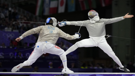 فرجاني يهزم السيسي ويضمن أول ميدالية عربية في أولمبياد 
