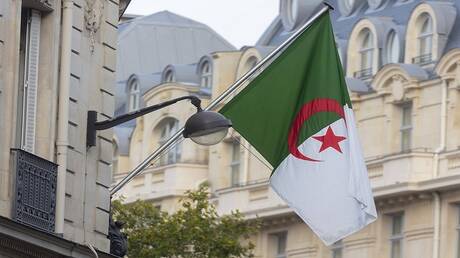 الجزائر تسحب سفيرها لدى فرنسا بعد دعم ماكرون للموقف المغربي حول الصحراء الغربية