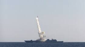 روسيا تدعم بعض سفنها الحربية بصواريخ زيركون