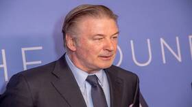 محكمة أمريكية تبرىء أليك بالدوين من تهمة قتل خلال تصويره فيلم "الصدأ"