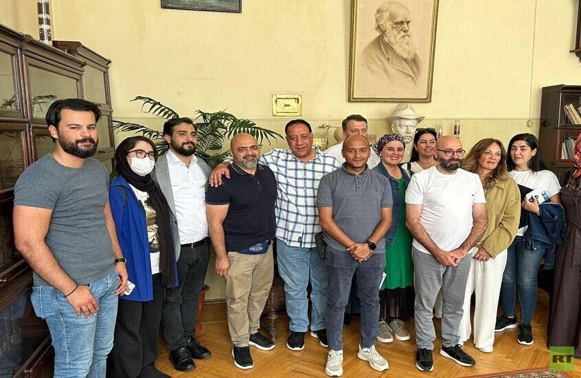 صحفيون من الشرق الأوسط يزورون معهد عموم روسيا للموارد الوراثية النباتية