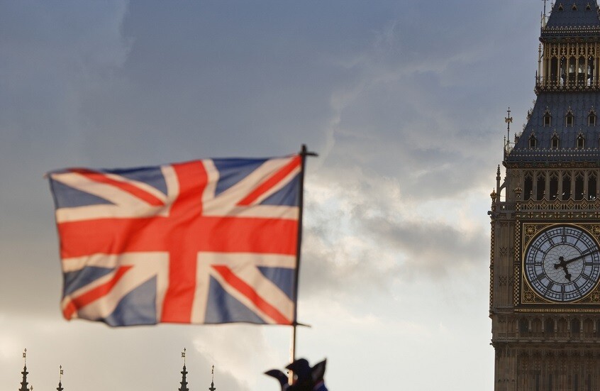 بريطانيا تدعو رعاياها إلى مغادرة لبنان فورا