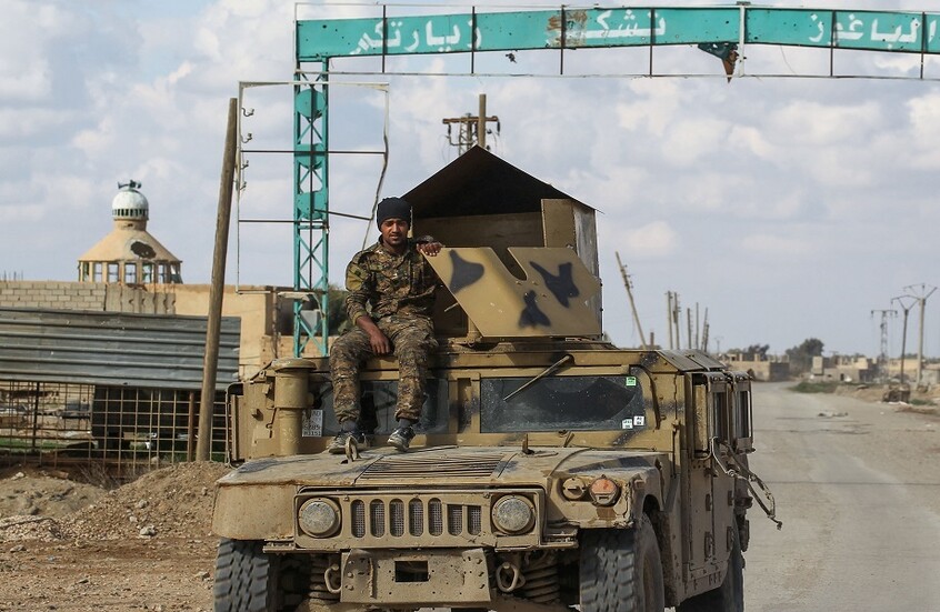 سوريا.. "العشائر العربية" تعلن "حرب تحرير أبناء الفرات والجزيرة" من "قسد" (فيديوهات)