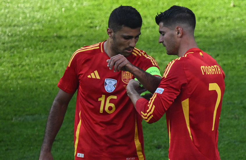 "اليويفا" يوقف ثنائي منتخب إسبانيا موراتا ورودري