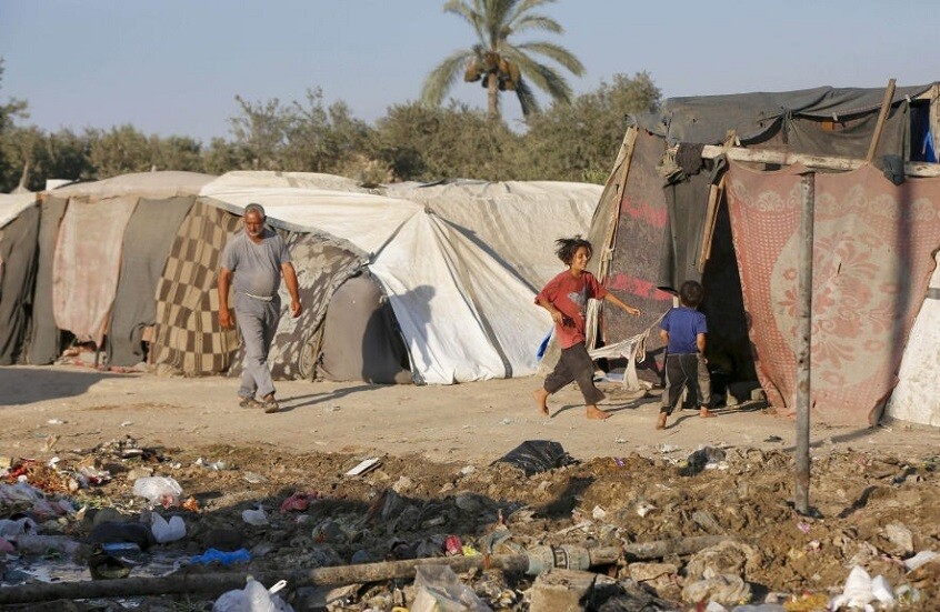 أوبئة جلدية "غربية" تضرب مخيمات النازحين في غزة (صور)